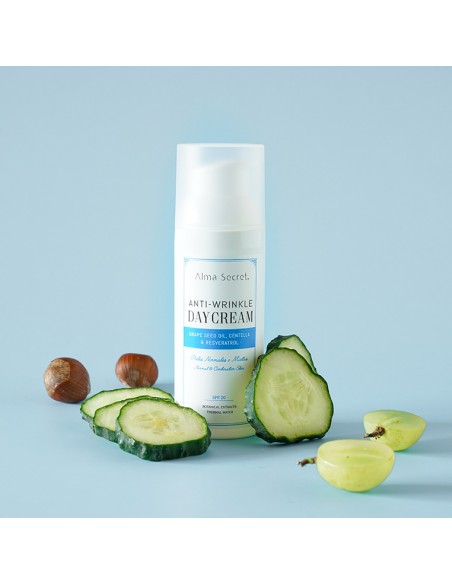 HIDRATANTE ANTIARRUGAS CON PEPITA DE UVA, CENTELLA & RESVERATROL SPF 20
