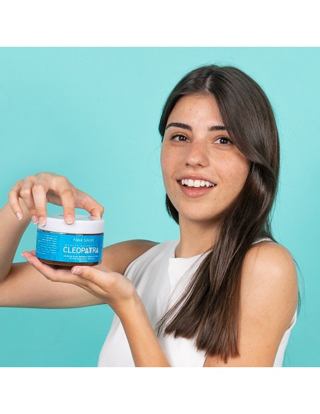 EXFOLIANTE CORPORAL CON LECHE DE ARROZ, SÁNDALO Y VAINILLA DE TAHITÍ